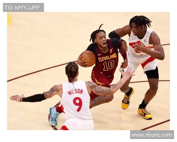 猛龙队内线配合训练全解析提升球队攻防默契与战术执行力