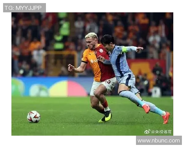 奥斯梅恩梅开二度助力球队战胜加拉塔萨雷再创佳绩