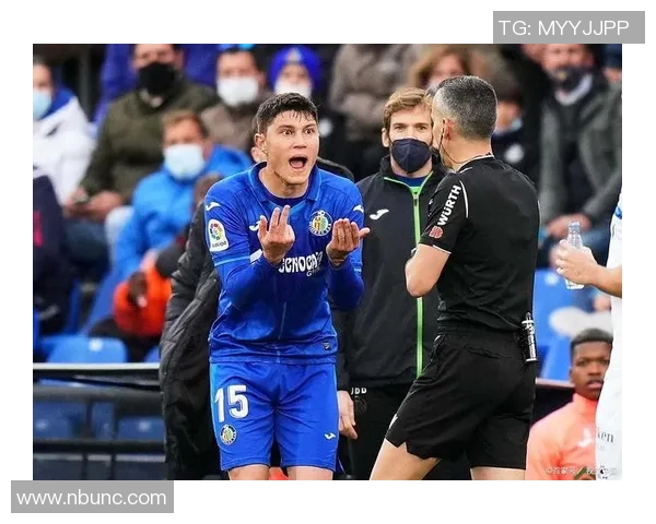 巴伦西亚开启夏季转会窗口,欲加强中后场控制,提升球队战力 巴伦西亚开启夏季转会窗口,欲加强中后场控制,提升球队战力