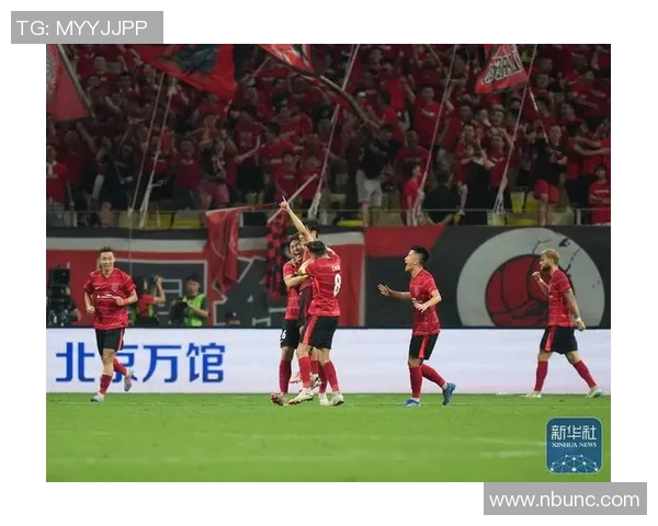 亚冠精英联赛精彩瞬间泽卡破门助力球队夺胜 亚冠精英联赛精彩瞬间泽卡破门助力球队夺胜